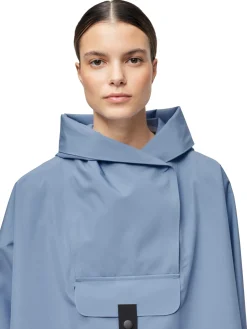 Jakke<Blæst Bergen Poncho Jakke Lyseblå Blue Hour