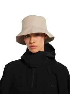 Hodeplagg|Hodeplagg<Blæst Øya Bucket Hat Bøttehatt Beige